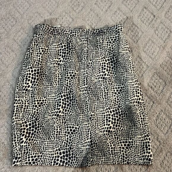 Alison Taylor 100% silk skirt fully lined size medium - Picture 6 of 9
